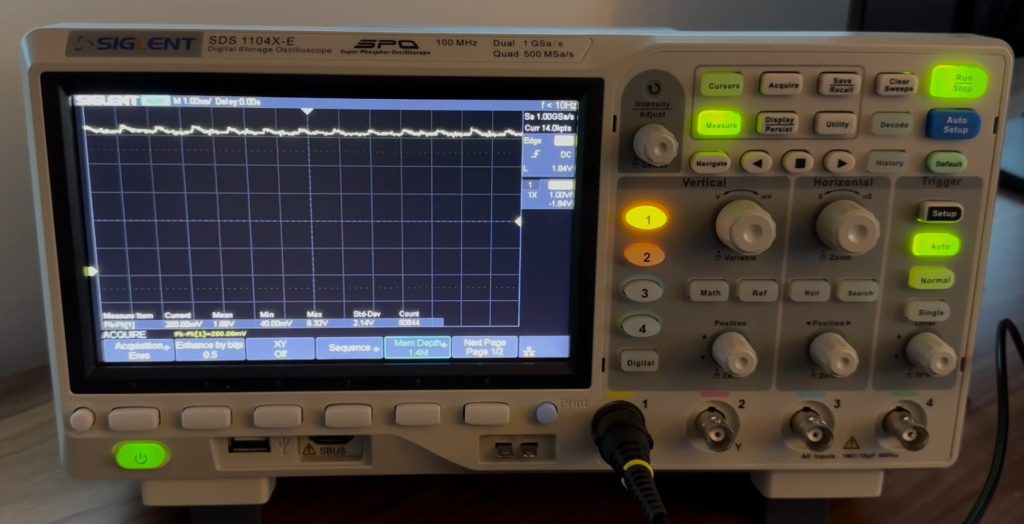 High Constant Waveform of Close to 5V Image