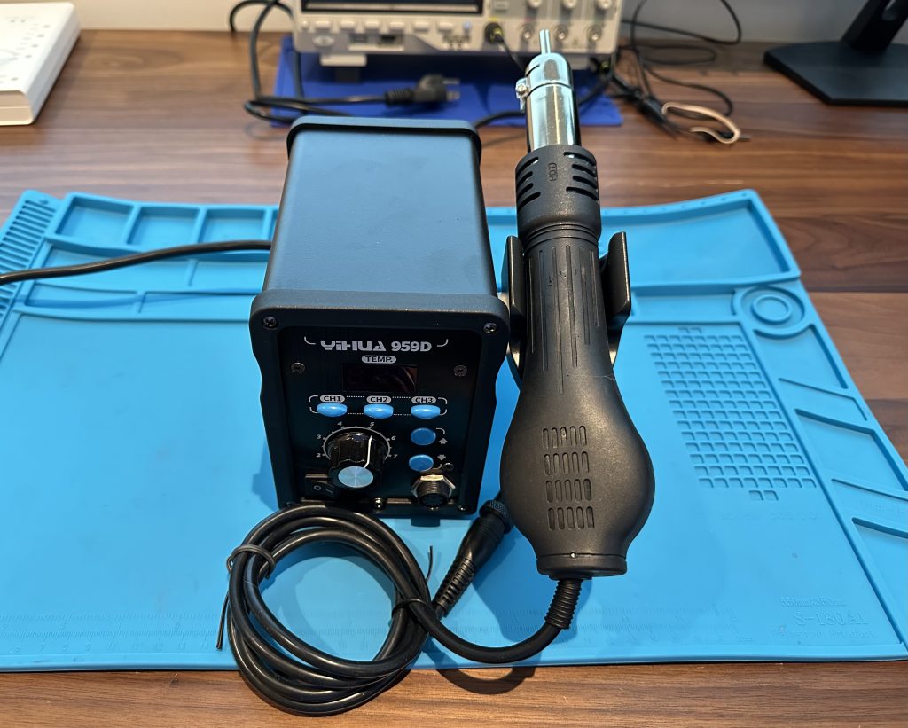 Hot air rework station from Yihua